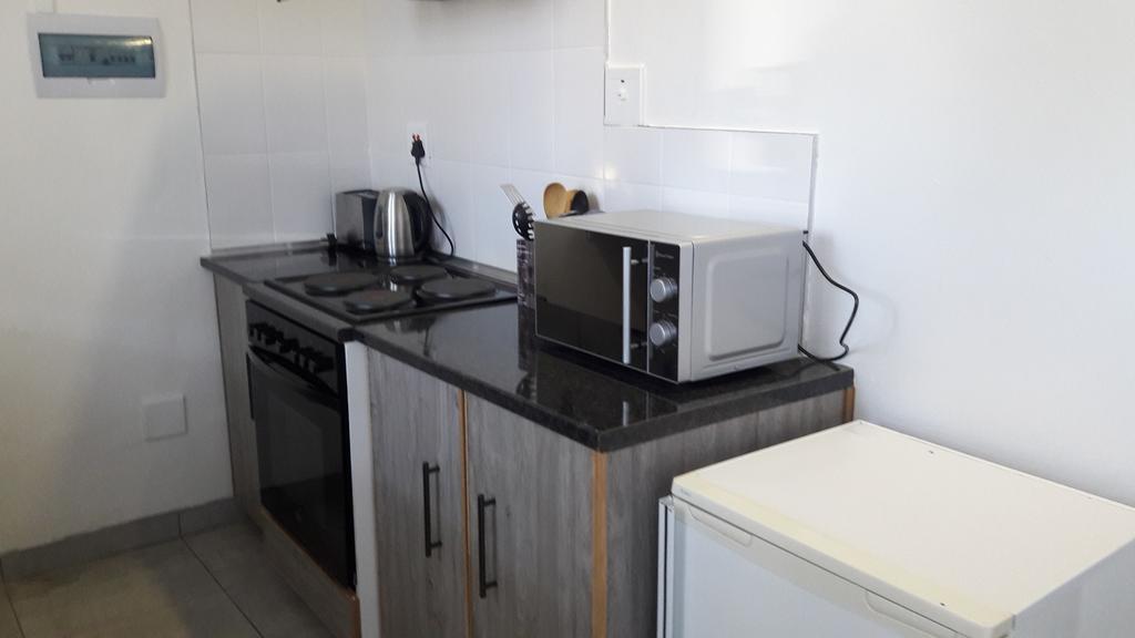 Self-Catering Studio, Unit 6 On Krupp Windhoek Exterior foto